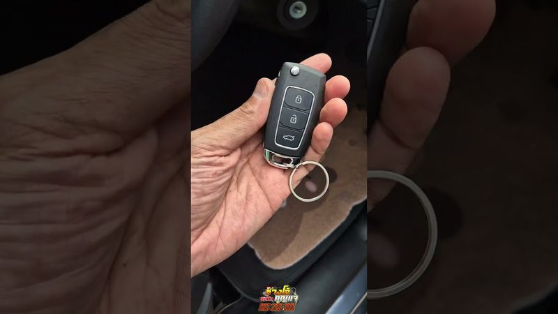 เพิ่งถอยรถมาใหม่ ไม่มีรีโมทมาด้วย ช่างโอ้จัดให้แบบพับได้ #กุญแจรีโมทรถ #Isuzu #d_max 𝟬𝟲𝟯-𝟲𝟯𝟵-𝟳𝟭𝟯𝟮