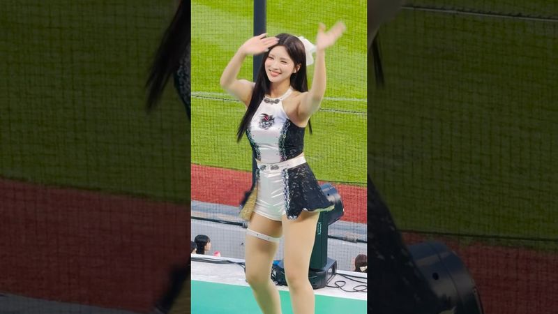 가든이 말아주는 강현우 등장송 #김정원 #김정원치어리더#ktwiz #kt위즈 #kt위즈치어리더