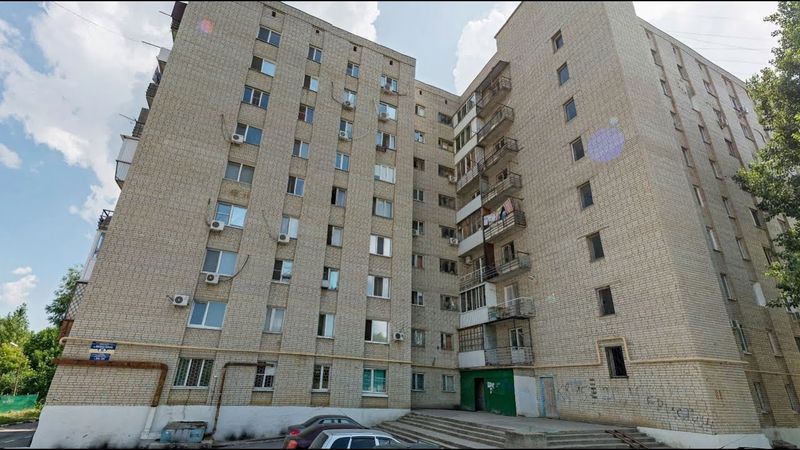 Обзор жилого общежития и очень медленного лифта (~V=0,29 м/с), город Саратов, проект дома: 164-80-4