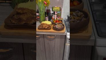 Соленья с отбивной и пюре#рецепты#еда#мукбанг#пюре