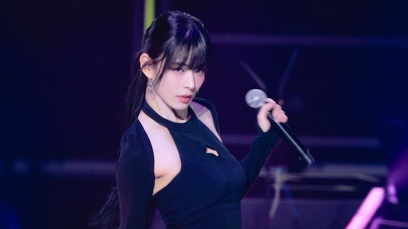 [4K] 251122 프로미스나인 이채영 'DM' 직캠 (fromis_9 CHAEYOUNG FanCam)