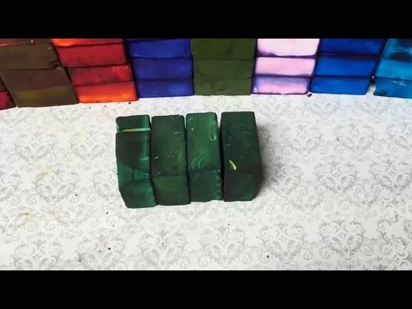100 Fresh Dyed Blocks of Gym Chalk