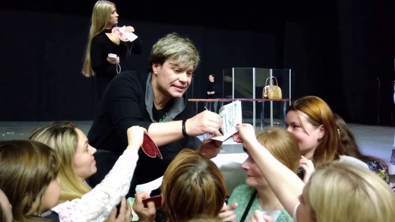 . НА-НА - Раздача автографов. Концерт Лучшие Песни. Москва-КЦ Москвич-16.03.2018