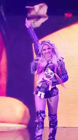 llega donde quieras que yo estoy hay😈🤘#Alexa_bss