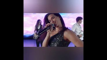 Новая песня не упусти . снежинки на ладонях твоих