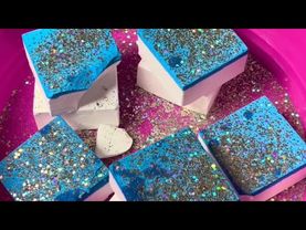 Fresh Chalk with Blue Dyed Tops