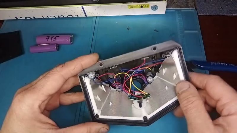 Светодиодный автономный светильник.(обзор,переделка,тест).