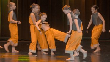 "Подсолнечно". Эстрадный танец. Возраст 9-10.