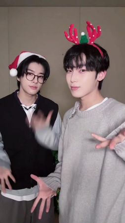 𝓗𝓪𝓹𝓹𝔂 𝓱𝓸𝓵𝓲𝓭𝓪𝔂🎁 #JAKE #SUNOO #ENHYPEN