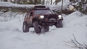 RC 4x4 Jeep Cherokee XJ  -  Traxxas TRX-4 Offroad snow trail