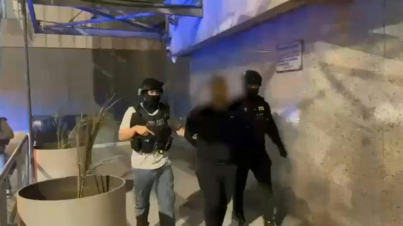 Chilean police arrest a man accused of kidnapping a Venezuelan dissident | AFP