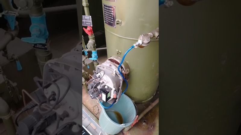 Запустили котёл паровой передвижной РИ5М-2 от ООО ПО Автомедтехника на дизельном топливе