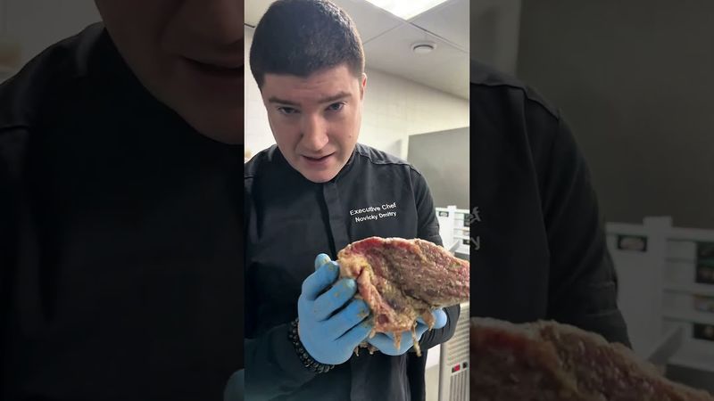 🐷БУЖЕНИНА ПО-ДОМАШНЕМУ🐷 #foodshorts #рецепты #новыйгод #pork