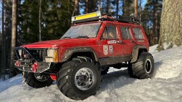 SNOW MONSTER - RC Jeep Cherokee XJ  - Axial SCX10.ii  Snow offroad trail #axialadventures