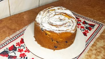 ПАСКА - КРАФФІН,чууудова, ароматна,пухка до свят.Смачнюча,варта того,щоб її приготувати