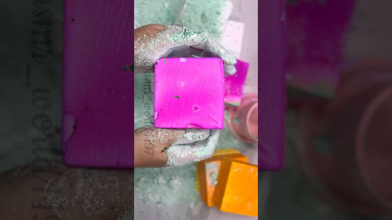 Hot Pink Block #relax #crushingtime #oddlysatisfying #sandmentcrushing #satisfying #rainbowsoap