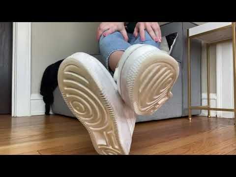 Removing socks after gym workout||Foot slave||Foot worship of mistress feet.