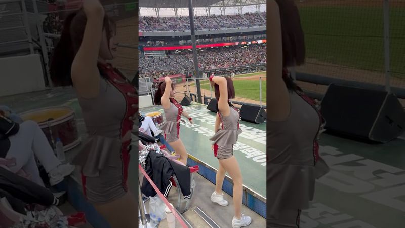 홀드업 아웃송 #이예빈 #이예빈치어리더#이금주 #이금주치어리더#ktwiz #kt위즈 #kt위즈치어리더