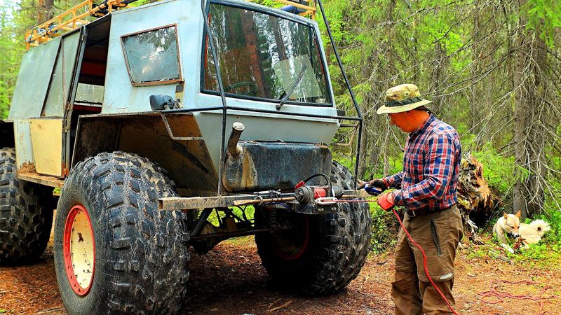Находки ИДУТ ПАЧКАМИ! НАШЁЛ МАСТЕРСКИЕ ГУЛАГА! ЗОНА 40х ГОДОВ.