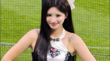 사랑스러운 표정의 정원 공주님 ‘투혼의 KT위즈’ 공연 영상