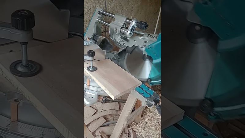 sierra ingletadora MAKITA DXT LS1219L (12").