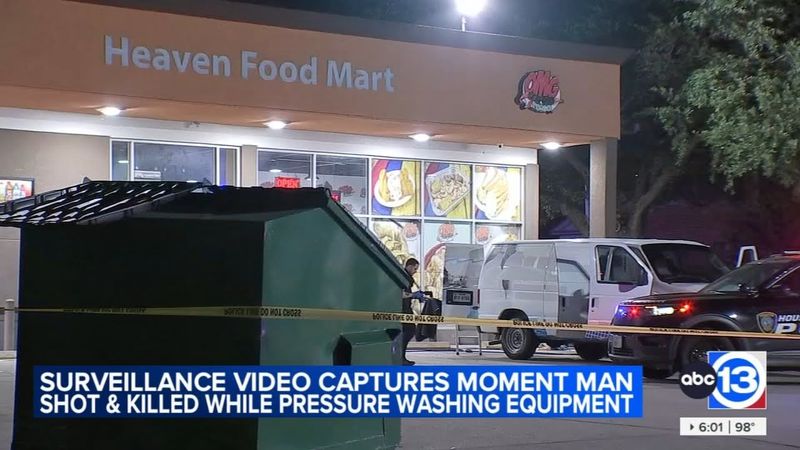 Video shows driver shooting man pressure washing outside restaurant near Third Ward, HPD says