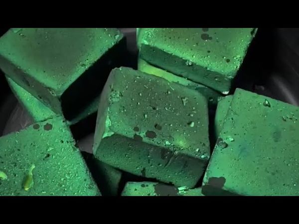 Green Gritty Easy Grip Chalk Blocks