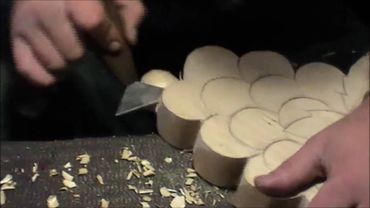 Изготавливаем бусинки винограда - искусство резчика