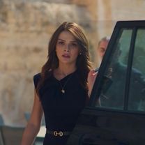 Alya Albora... @Uzak Şehir #uzaksehir #alya #cihal #cihanalbora #alya...