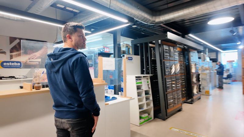 VLOG: ПРИЕХАЛИ ПОКУПАТЬ ДВЕРИ! 13.01.25