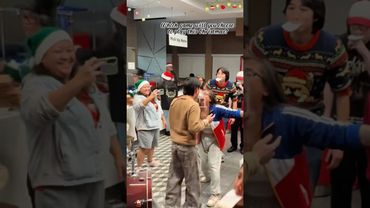 Who could resist a hilarious game on Christmas Eve?😂🤣#christmasgame #christmasgames #familygames