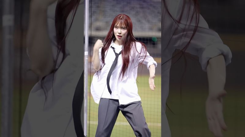 多慧真的帥慘了 一如繼往的對我鏡頭放電呀😍​⁠@lee_dahye #李多慧 #이다혜 #cheerleader #fancam #kpop #exo #dance