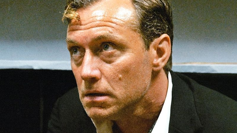 Чёрный кролик - Русский трейлер (Дубляж, 2025) Джуд Лоу, Джейсон Бейтман