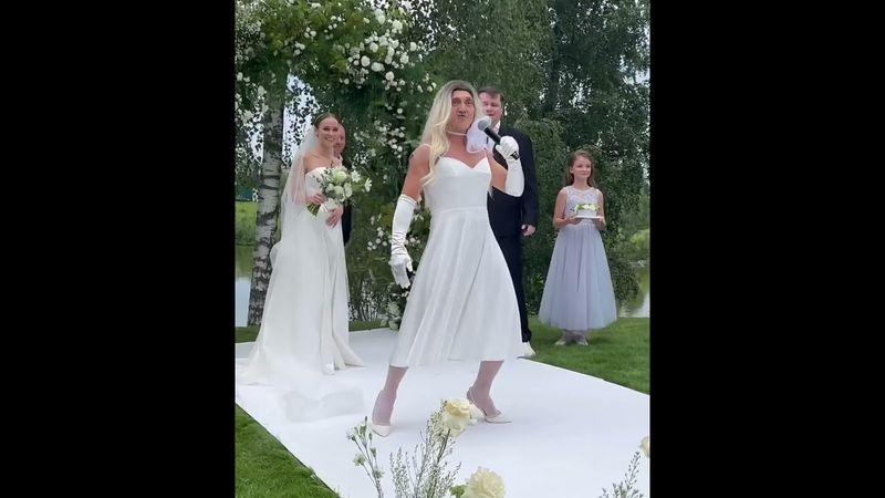 Дорохов на свадьбе у Харламова🤣