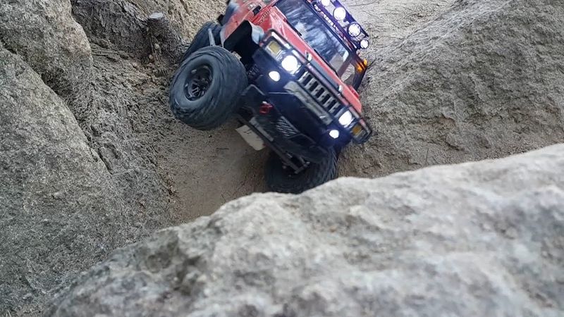 RC SCX10 II AXIAL GAYA MOUNTAIN PLAY