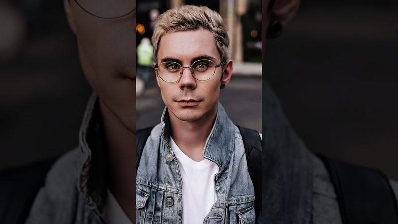 Умный человек в очках скачать обои. Subscribe. #amkalesports #csgo #cs2