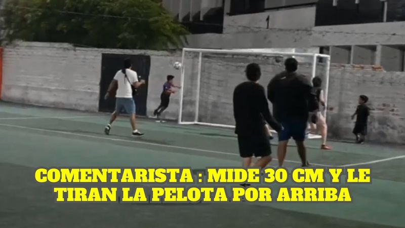 ENANO INTENTA CABECEAR Y TODOS SE KGAN DE RISA