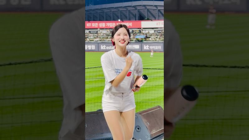 정원이가 달려오는 것 같아 #김정원 #김정원치어리더#ktwiz #kt위즈 #kt위즈치어리더