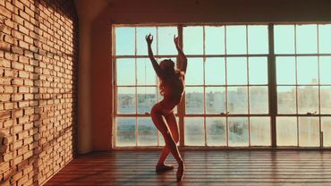 Maxine Hupy | @BalletZaida | On The Fly