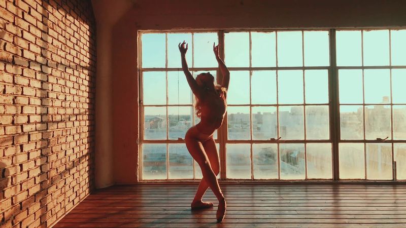 Maxine Hupy | @BalletZaida | On The Fly