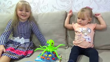 ПОЧЕМУ Маргарита и Лера ПОССОРИЛИСЬ?Папа ПРИДУМАЛ Как их ПОМИРИТЬ Kids Toys games for girls