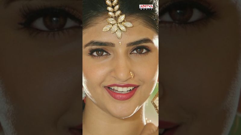 #MadhuraNagarilo Song #PelliSandaD Movie #Shorts