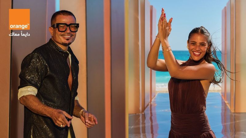 Amr Diab & Orange - Khatfoony (Official Music Video) |  عمرو دياب واورنچ - خطفوني (الكليب الرسمي)