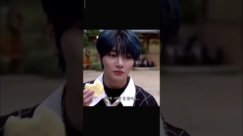 I.N eating as if there is no tomorrow 😂#jeongin #straykids #stay #skz #kpop #fyp #trending #viral