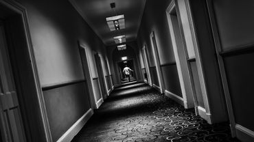 Страшные истории на ночь Отель где люди не живут Полная версия