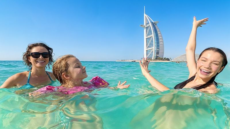 НАШ ДЕНЬ В ДУБАЕ / Вики Шоу