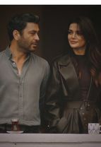 я очень хочу увидеть рост персонажа Садакат. что увидев настоящее лиц...