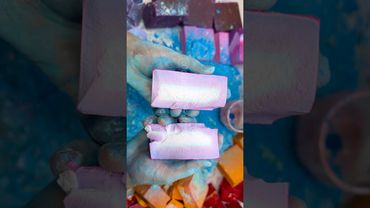 Pastel Pink #crushingtime #oddlysatisfying #relax #rainbowsoap #satisfying #crunchycrumbles