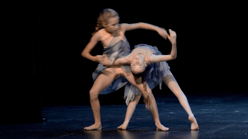 "Полёт". Эстрадный танец. Возраст 9-10.