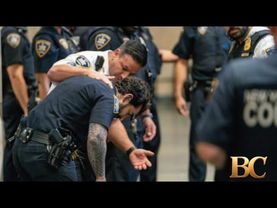 Maniac barges into NYC courthouse, slashes officers in neck, face in chaotic scene